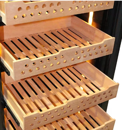 <h2><span style="font-size:20px;"><strong>PURE HIGH-QUALITY CEDAR WOOD SHELF</strong></span></h2> 